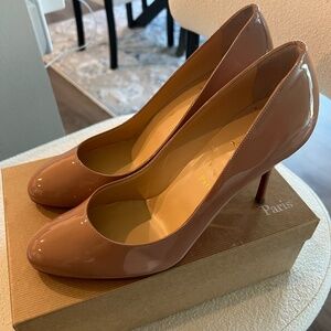 CHRISTIAN LOUBOUTIN Dolly Pump Size 42